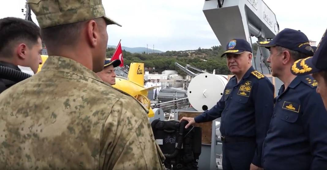 Genelkurmay Başkanı Gürak, deniz kuvvetleri unsurlarını denetledi - Resim: 7